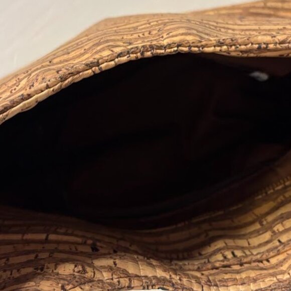 Queork Cork Hobo Bag - Picture 4 of 5